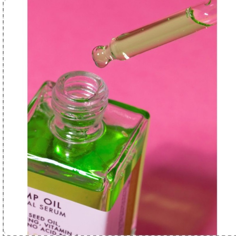New! Truly Hemp Facial Oil - Picture 3 of 4